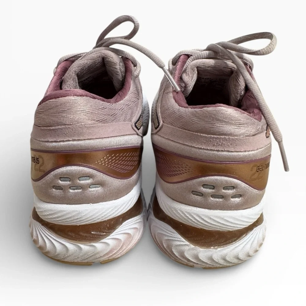 ASICS Gel Nimbus 22 Desert Rose Running Sneakers Womens Size 8 US Walking